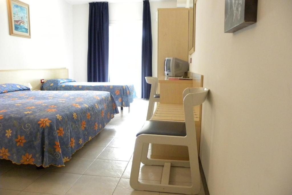 Hotel Santa Cruz リニャーノ・サッビアドーロ 部屋 写真