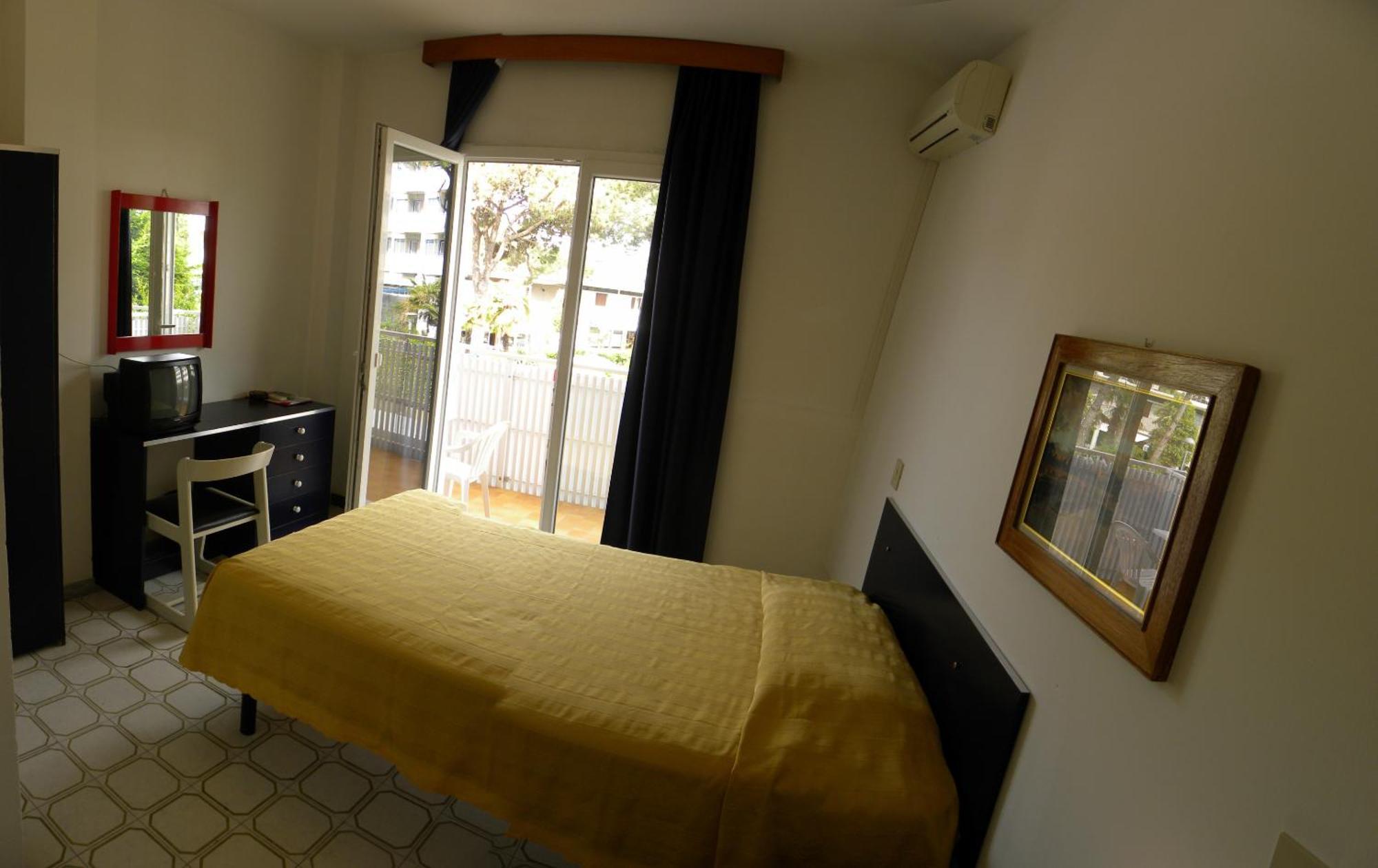 Hotel Santa Cruz リニャーノ・サッビアドーロ エクステリア 写真